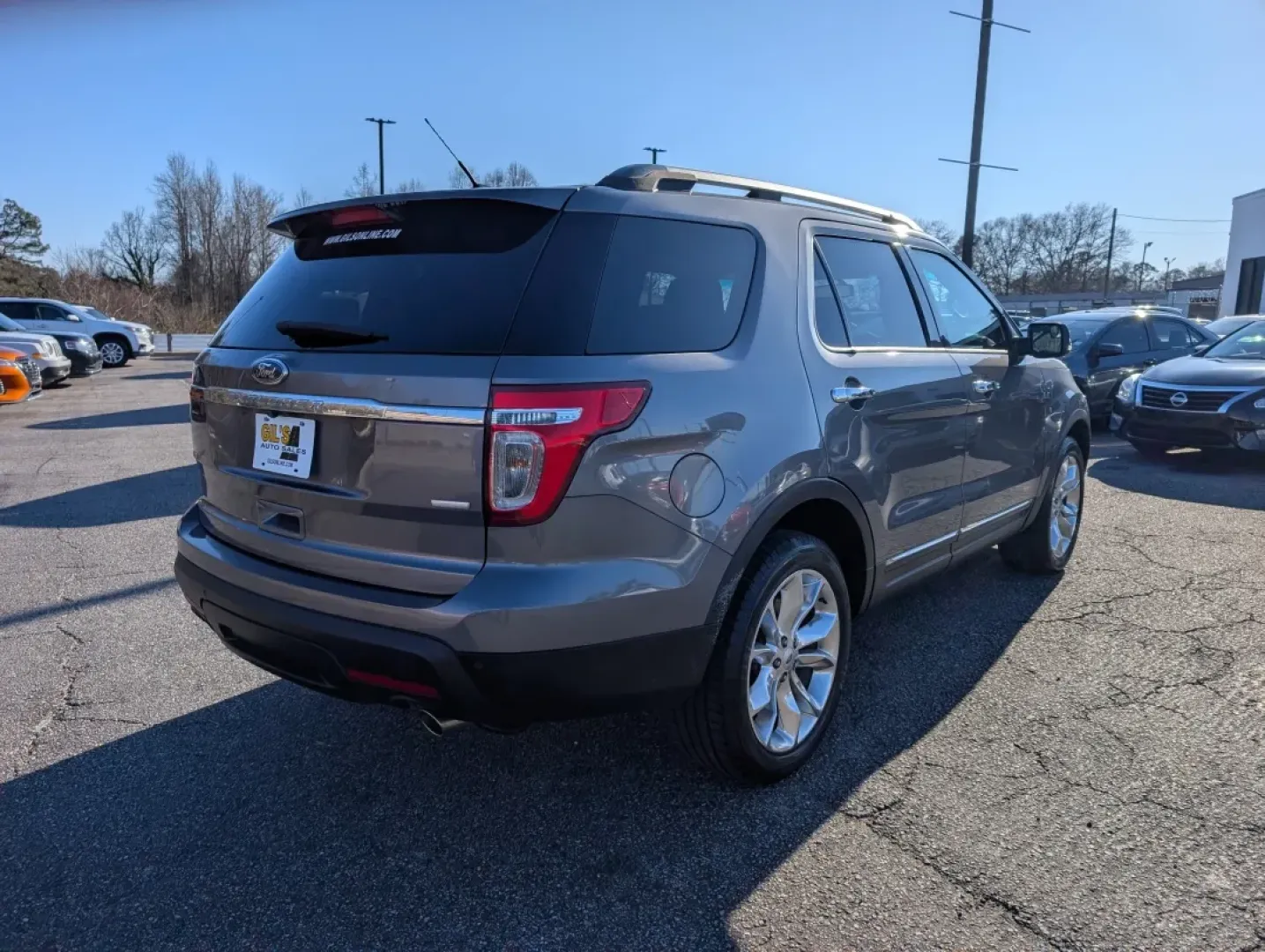 2013 Ford Explorer XLT (1FM5K8D88DG) with an Other engine, located at 3959 U.S. 80 W, Phenix City, AL, 36870, (334) 297-4885, 32.469296, -85.135185 - **Experience Adventure with the 2013 Ford Explorer XLT at Gils Auto - Phenix City!**<br /> <br /> Are you ready to elevate your lifestyle with a vehicle that combines space, comfort, and adventure? The 2013 Ford Explorer XLT is perfect for growing families or anyone who loves hitting the open road f - Photo#4