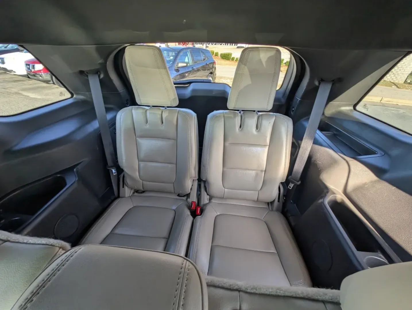 2013 Ford Explorer XLT (1FM5K8D88DG) with an Other engine, located at 3959 U.S. 80 W, Phenix City, AL, 36870, (334) 297-4885, 32.469296, -85.135185 - **Experience Adventure with the 2013 Ford Explorer XLT at Gils Auto - Phenix City!**<br /> <br /> Are you ready to elevate your lifestyle with a vehicle that combines space, comfort, and adventure? The 2013 Ford Explorer XLT is perfect for growing families or anyone who loves hitting the open road f - Photo#11