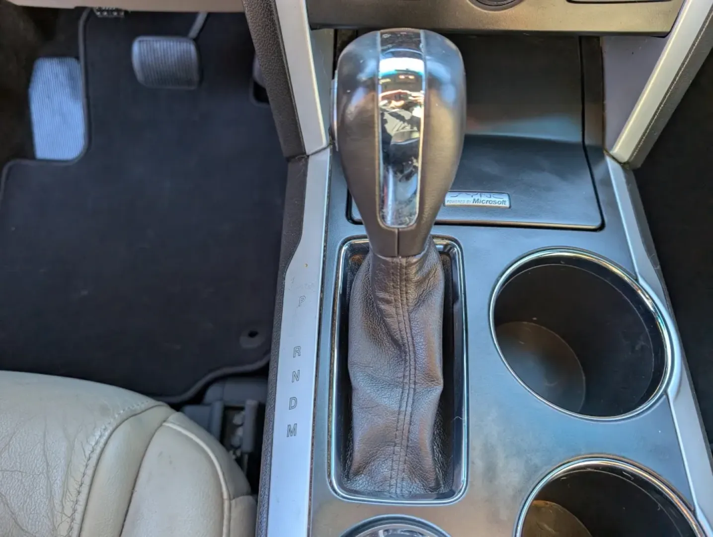 2013 Ford Explorer XLT (1FM5K8D88DG) with an Other engine, located at 3959 U.S. 80 W, Phenix City, AL, 36870, (334) 297-4885, 32.469296, -85.135185 - **Experience Adventure with the 2013 Ford Explorer XLT at Gils Auto - Phenix City!**<br /> <br /> Are you ready to elevate your lifestyle with a vehicle that combines space, comfort, and adventure? The 2013 Ford Explorer XLT is perfect for growing families or anyone who loves hitting the open road f - Photo#14