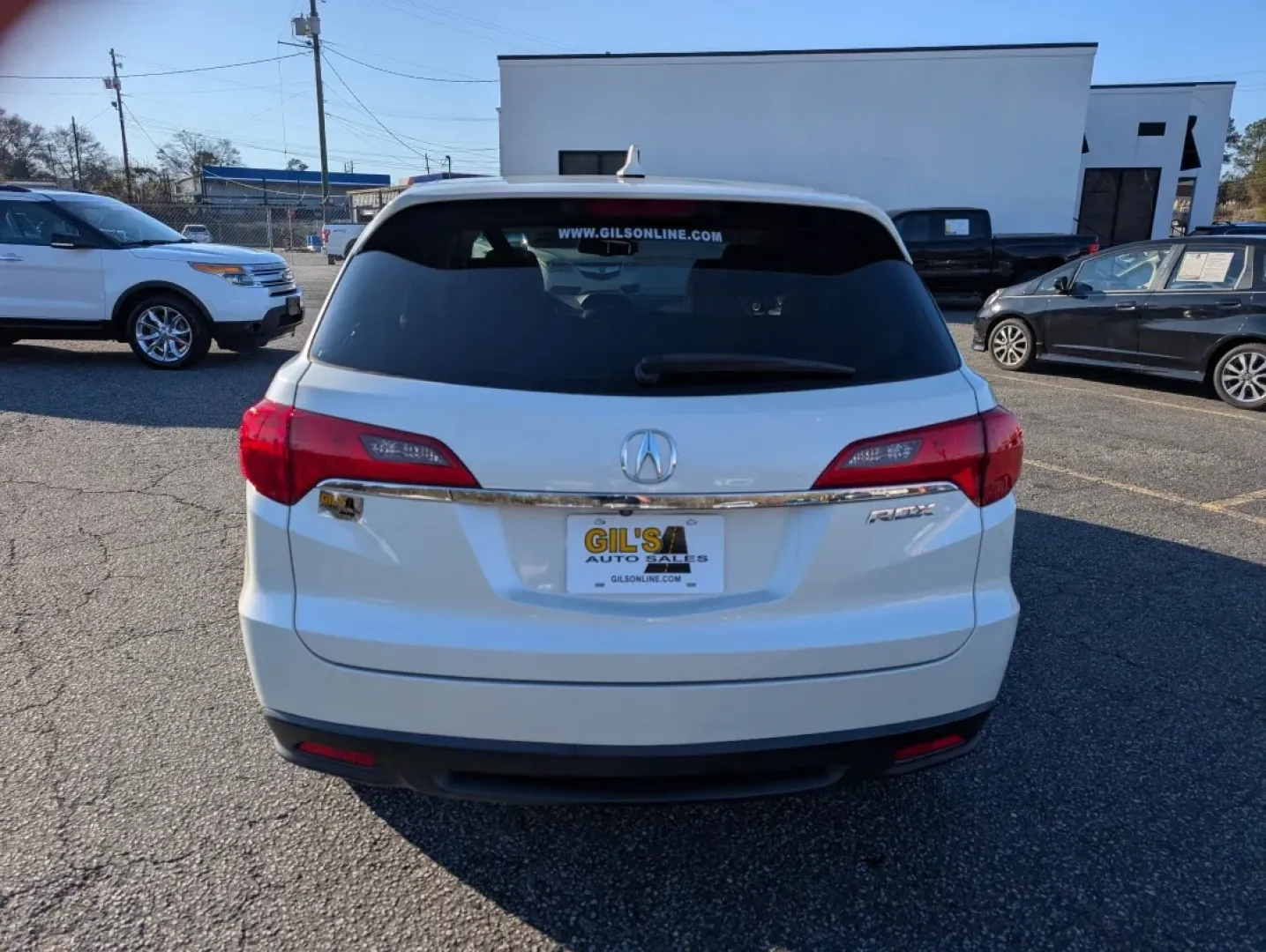 2014 Acura RDX (5J8TB3H34EL) with an Other engine, located at 3959 U.S. 80 W, Phenix City, AL, 36870, (334) 297-4885, 32.469296, -85.135185 - Are you in search of a reliable vehicle that can seamlessly enhance your daily commute while providing the comfort and style you deserve? Look no further! At Gils Auto in Phenix City, AL, we are thrilled to present a stunning 2014 Acura RDX that perfectly combines luxury, versatility, and practicali - Photo#5