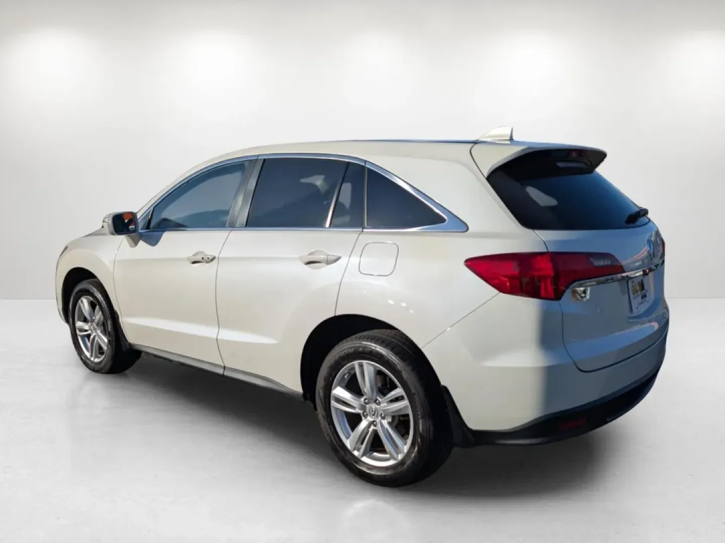 2014 Acura RDX (5J8TB3H34EL) with an Other engine, located at 7000 Northlake Connector, Columbus, GA, 31904, (706) 987-8085, 32.524975, -84.978134 - Are you in search of a reliable vehicle that can seamlessly enhance your daily commute while providing the comfort and style you deserve? Look no further! At Gils Auto in Phenix City, AL, we are thrilled to present a stunning 2014 Acura RDX that perfectly combines luxury, versatility, and practicali - Photo#6