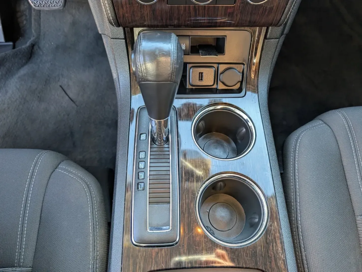 2016 /Ebony Chevrolet Traverse LT (1GNKRGKD6GJ) with an Other engine, located at 3959 U.S. 80 W, Phenix City, AL, 36870, (334) 297-4885, 32.469296, -85.135185 - 2016 Chevrolet Traverse LT - Photo#13