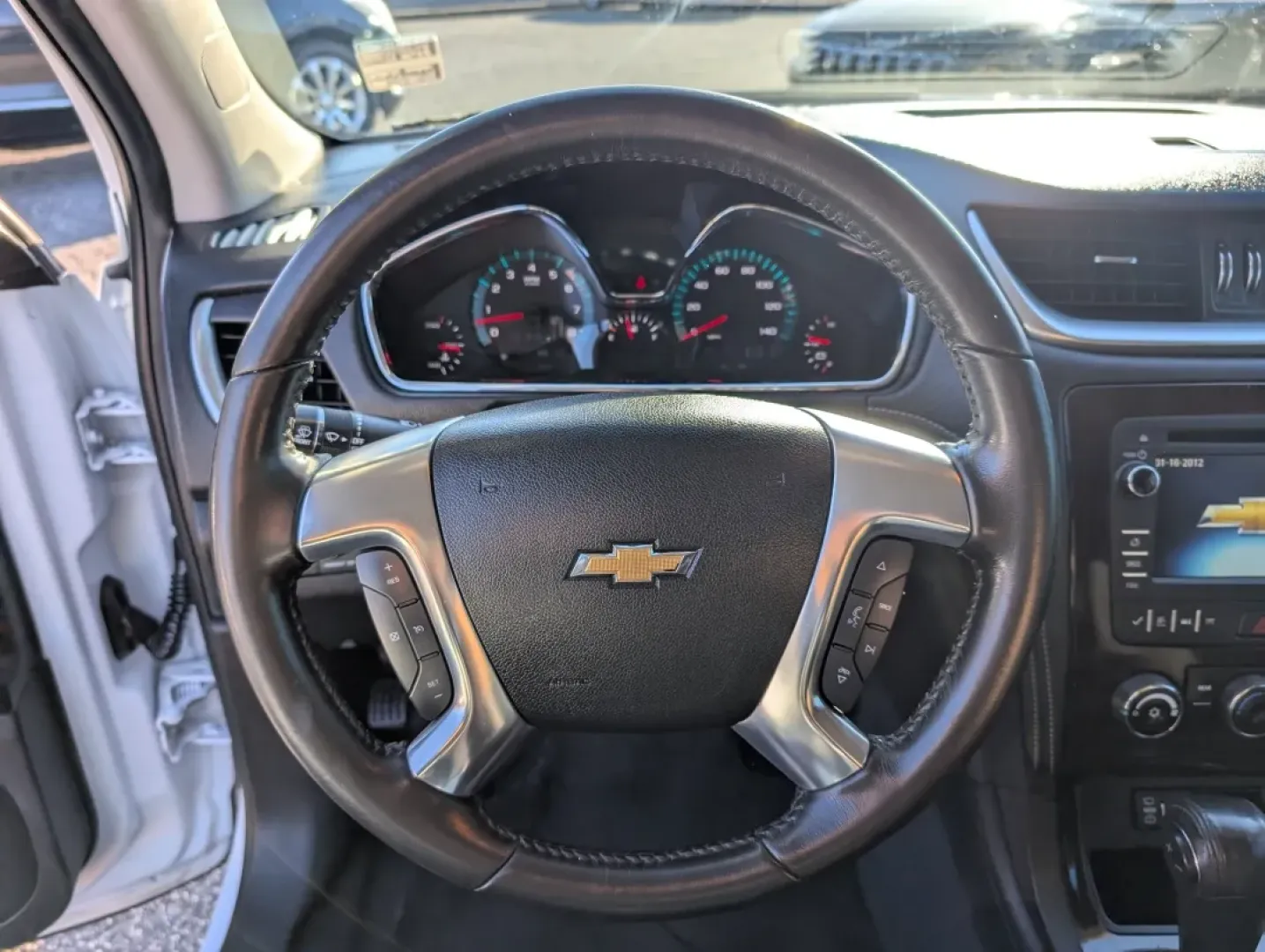 2016 /Ebony Chevrolet Traverse LT (1GNKRGKD6GJ) with an Other engine, located at 3959 U.S. 80 W, Phenix City, AL, 36870, (334) 297-4885, 32.469296, -85.135185 - 2016 Chevrolet Traverse LT - Photo#15