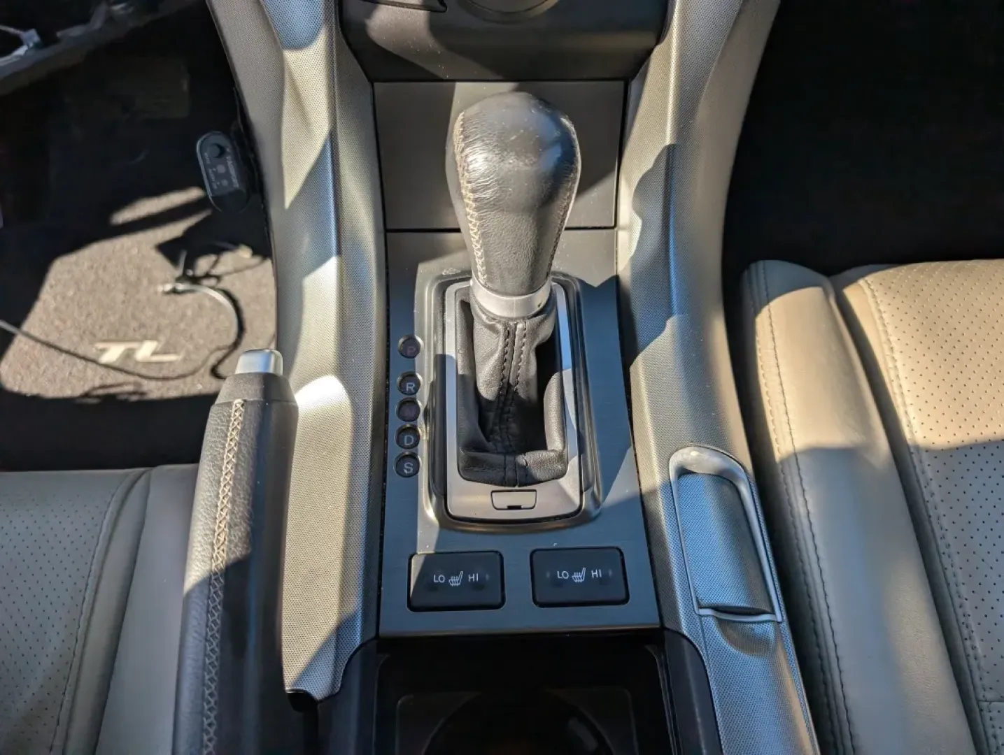 2010 Acura TL Tech Auto (19UUA9F53AA) with an Other engine, located at 3959 U.S. 80 W, Phenix City, AL, 36870, (334) 297-4885, 32.469296, -85.135185 - If you're on the lookout for a reliable, stylish sedan that perfectly balances comfort and performance, the 2010 Acura TL Tech Auto is an ideal choice for your daily commute or weekend adventures. This luxurious all-wheel-drive vehicle is designed for both the budget-conscious buyer and those seekin - Photo#13