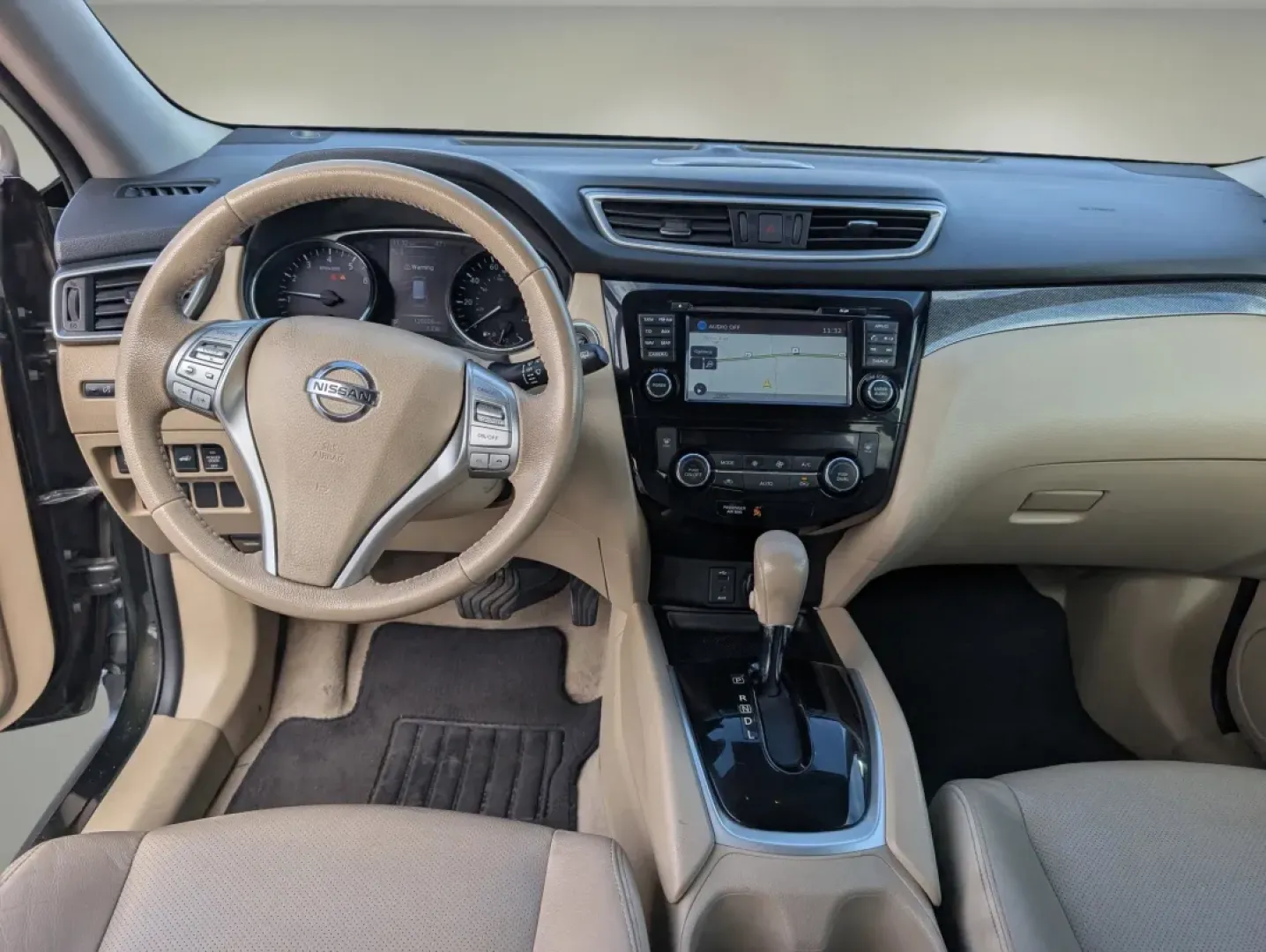 2015 /Almond Nissan Rogue SL (5N1AT2MT9FC) with an Other engine, located at 1430 Gateway Drive, Opelika, AL, 36801, (334) 239-0944, 32.637871, -85.409790 - **Explore Adventure and Comfort with the 2015 Nissan Rogue SL Perfect for Every Lifestyle!**<br /> <br /> Are you ready to elevate your daily drives or embark on unforgettable family road trips? The 2015 Nissan Rogue SL, available now at Gil's - Hwy 80 in Phenix City, AL, is the versatile SUV desig - Photo#11