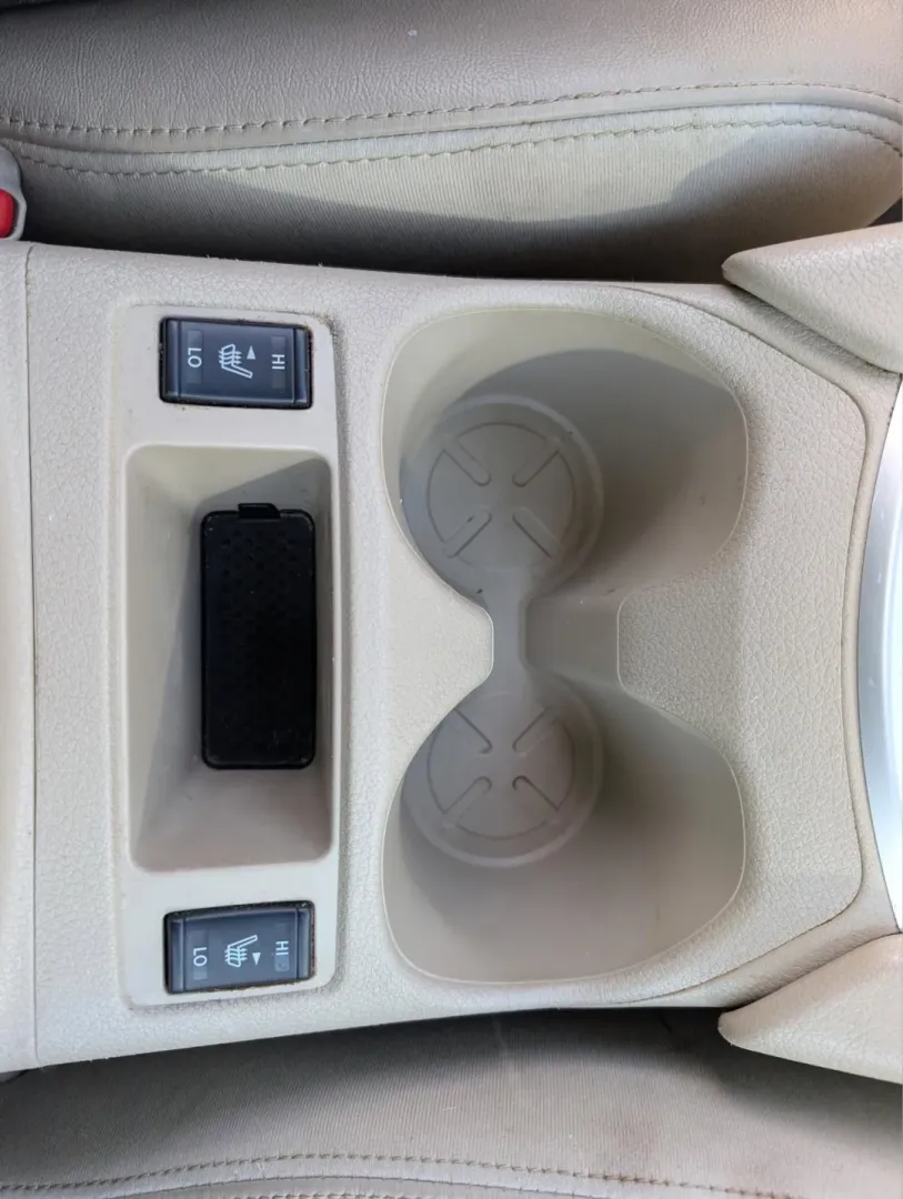 2015 /Almond Nissan Rogue SL (5N1AT2MT9FC) with an Other engine, located at 1430 Gateway Drive, Opelika, AL, 36801, (334) 239-0944, 32.637871, -85.409790 - **Explore Adventure and Comfort with the 2015 Nissan Rogue SL Perfect for Every Lifestyle!**<br /> <br /> Are you ready to elevate your daily drives or embark on unforgettable family road trips? The 2015 Nissan Rogue SL, available now at Gil's - Hwy 80 in Phenix City, AL, is the versatile SUV desig - Photo#12