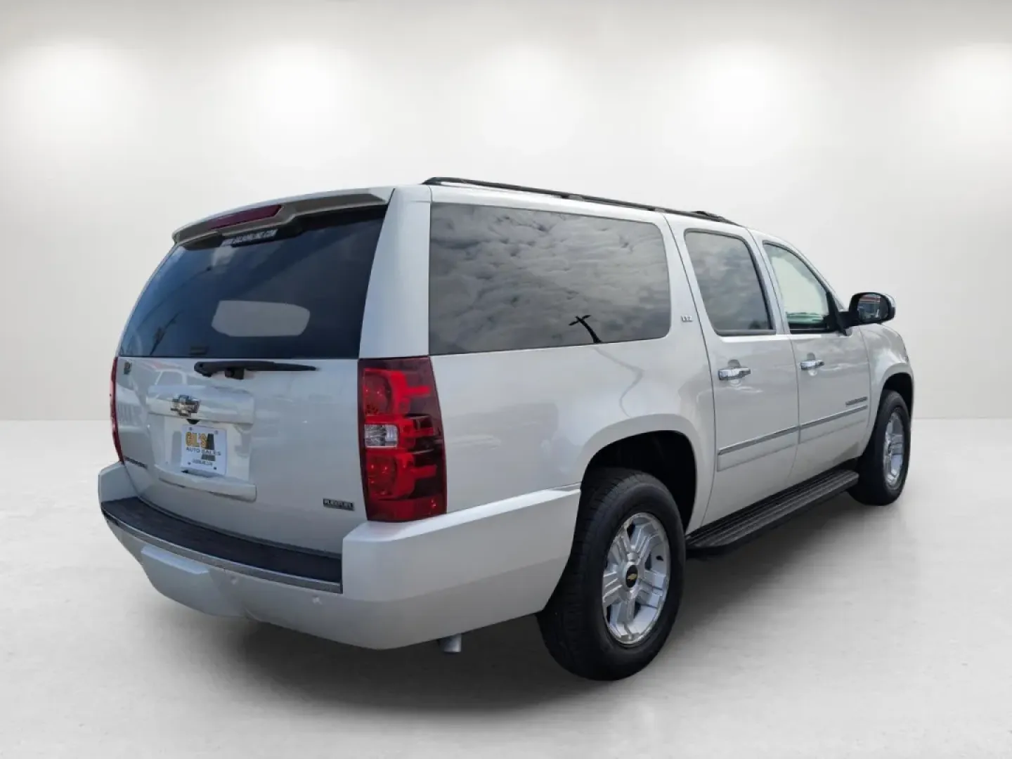 2011 /Light Cashmere/Dark Cashmere Chevrolet Suburban LTZ (1GNSCKE08BR) with an Other engine, located at 5115 14th Ave., Columbus, GA, 31904, (706) 323-0345, 32.511494, -84.971046 - Load up the whole crew, point the hood toward a weekend at Lakewood Park or a ball tournament across the river in Columbus, and enjoy the kind of full-size comfort that makes long drives feel easy-this 2011 Chevrolet Suburban LTZ is built for families, road-trippers, and anyone who needs serious spa - Photo#4
