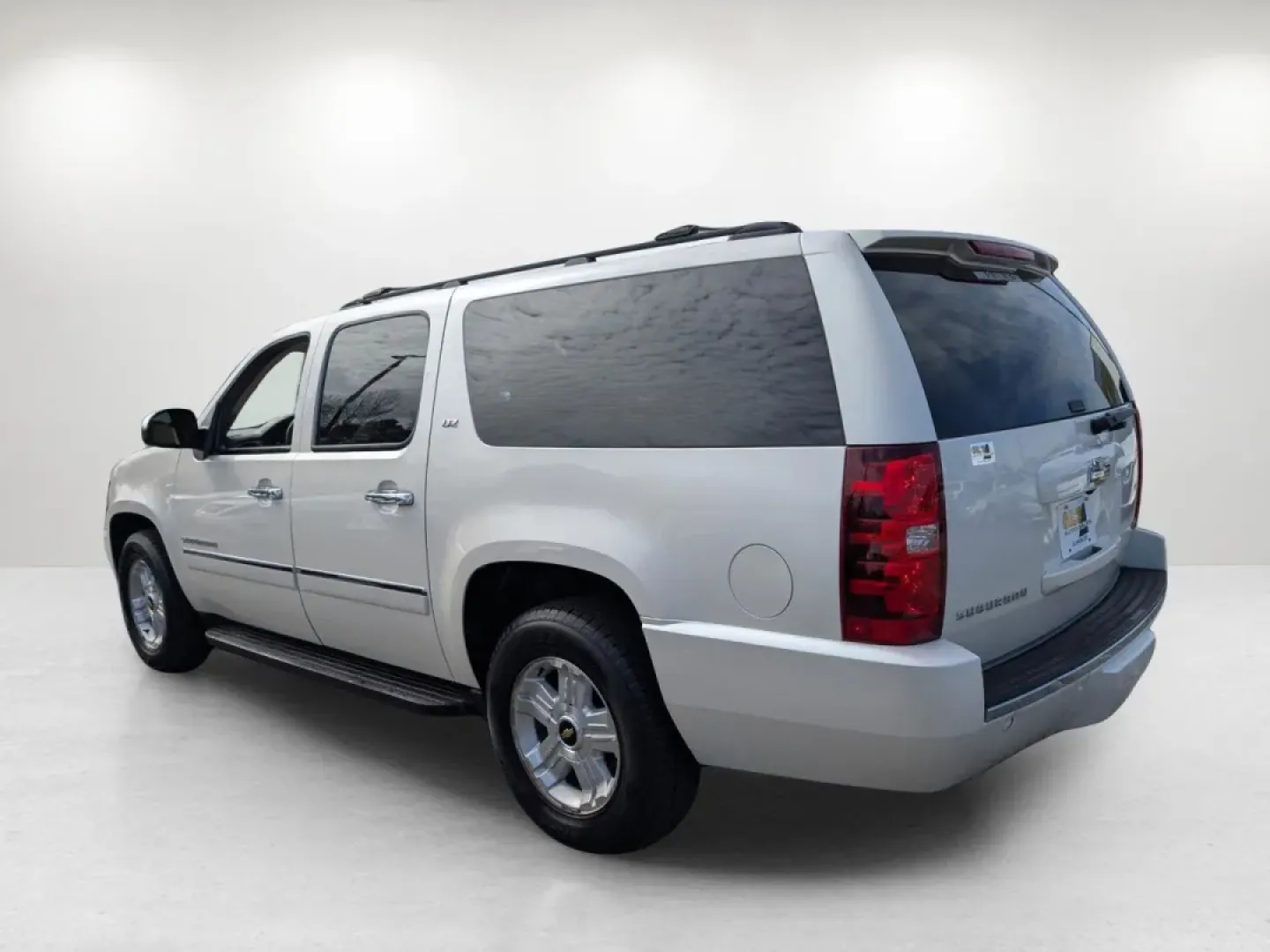 2011 /Light Cashmere/Dark Cashmere Chevrolet Suburban LTZ (1GNSCKE08BR) with an Other engine, located at 5115 14th Ave., Columbus, GA, 31904, (706) 323-0345, 32.511494, -84.971046 - Load up the whole crew, point the hood toward a weekend at Lakewood Park or a ball tournament across the river in Columbus, and enjoy the kind of full-size comfort that makes long drives feel easy-this 2011 Chevrolet Suburban LTZ is built for families, road-trippers, and anyone who needs serious spa - Photo#6