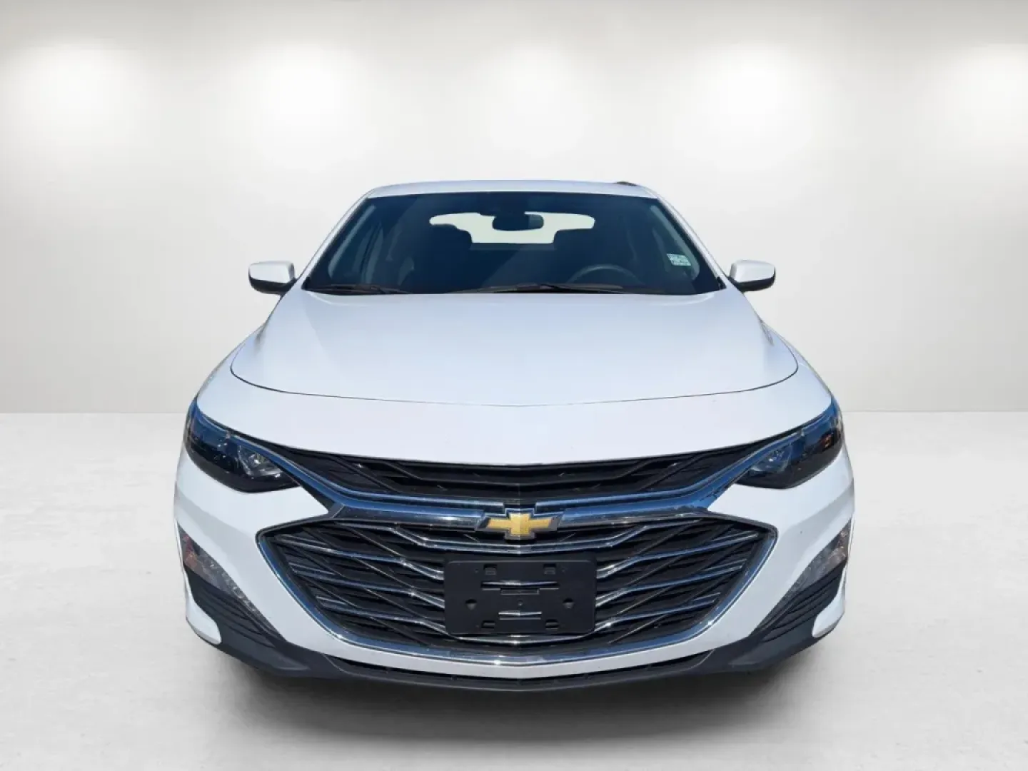 2023 /Jet Black Chevrolet Malibu LT (1G1ZD5ST5PF) with an Other engine, located at 3959 U.S. 80 W, Phenix City, AL, 36870, (334) 297-4885, 32.469296, -85.135185 - Need a dependable commuter that can handle the daily drive across the Chattahoochee into Columbus, make school drop-offs stress-free, and still feel comfortable for weekend getaways? This 2023 Chevrolet Malibu LT in Summit White is a smart, modern sedan built for real life-efficient, easy to drive, - Photo#1