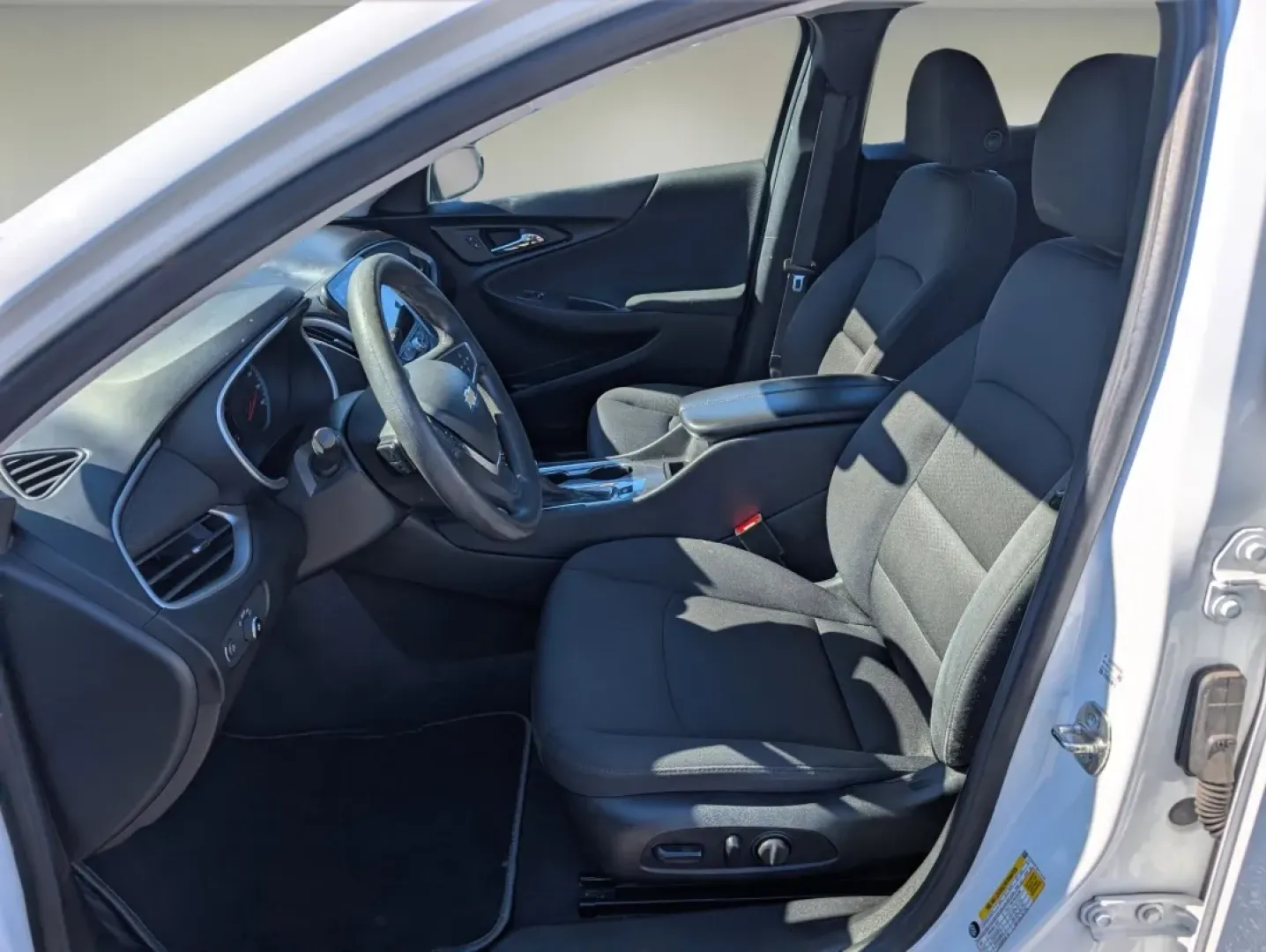 2023 /Jet Black Chevrolet Malibu LT (1G1ZD5ST5PF) with an Other engine, located at 3959 U.S. 80 W, Phenix City, AL, 36870, (334) 297-4885, 32.469296, -85.135185 - Need a dependable commuter that can handle the daily drive across the Chattahoochee into Columbus, make school drop-offs stress-free, and still feel comfortable for weekend getaways? This 2023 Chevrolet Malibu LT in Summit White is a smart, modern sedan built for real life-efficient, easy to drive, - Photo#9