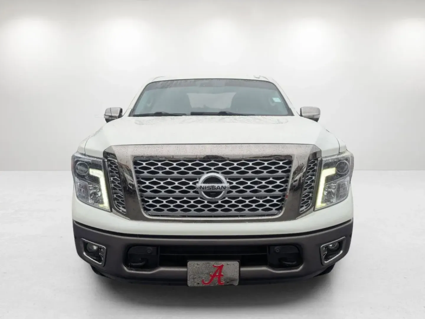 2018 /Black/Brown Nissan Titan Platinum Reserve (1N6AA1E59JN) with an Other engine, located at 804 22nd Ave, Phenix City, AL, 36870, (334) 297-1860, 32.484749, -85.024475 - Are you ready to elevate your driving experience and embrace a lifestyle filled with adventure? The 2018 Nissan Titan Platinum Reserve is here to make your journeys unforgettable! Whether you're navigating the bustling streets of Phenix City or heading off-road for a weekend getaway, this Crew Cab P - Photo#1