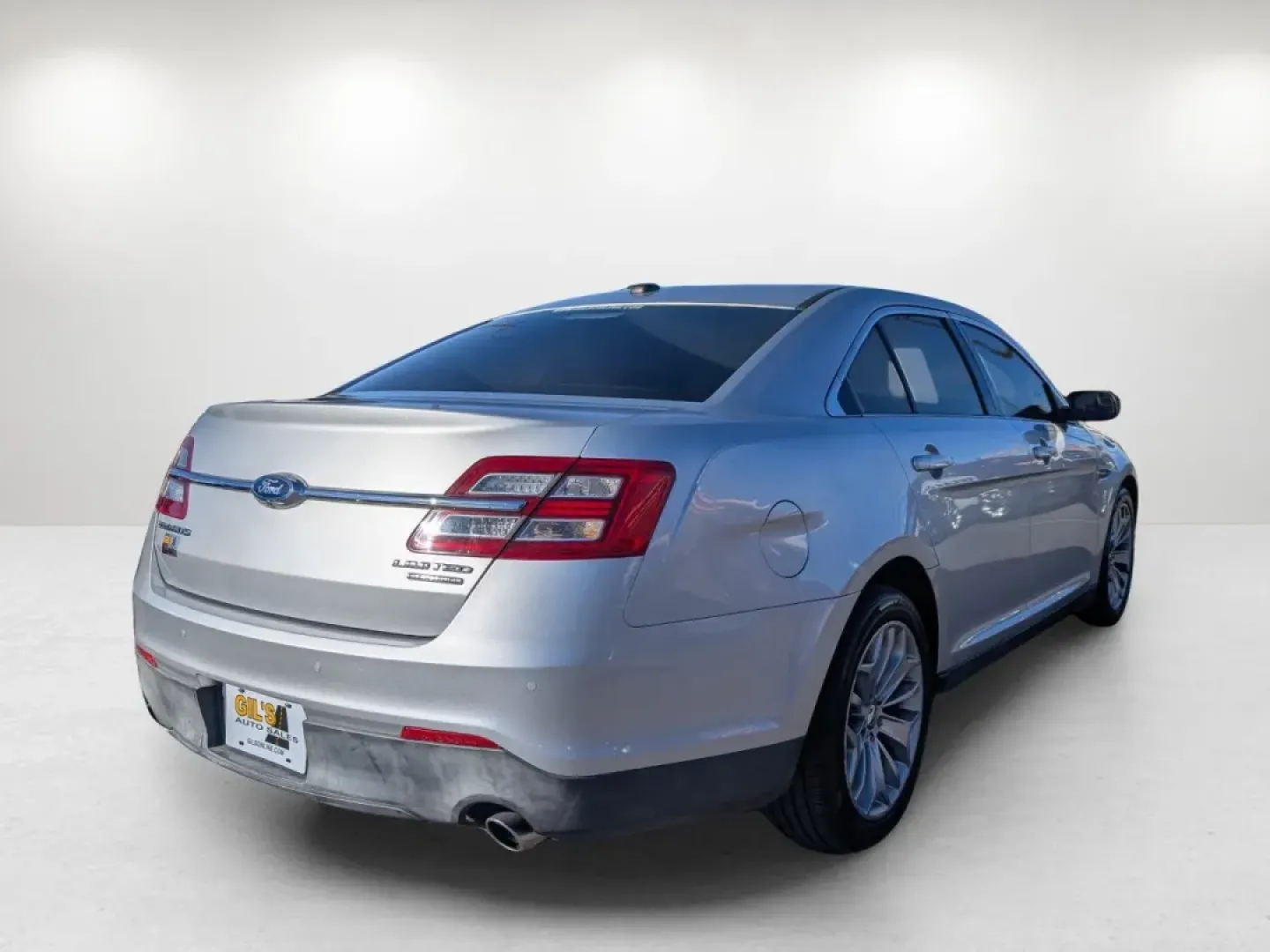 2013 Ford Taurus Limited (1FAHP2F80DG) with an Other engine, located at 5115 14th Ave., Columbus, GA, 31904, (706) 323-0345, 32.511494, -84.971046 - **Elevate Your Daily Drive with the 2013 Ford Taurus Limited at Gils Auto!**<br /> <br /> Are you searching for a reliable sedan that blends comfort and style for your daily commute or family outings? Look no further! At Gils Auto, located at 3959 U.S. 80 W, Phenix City, AL 36870, we proudly offer t - Photo#4