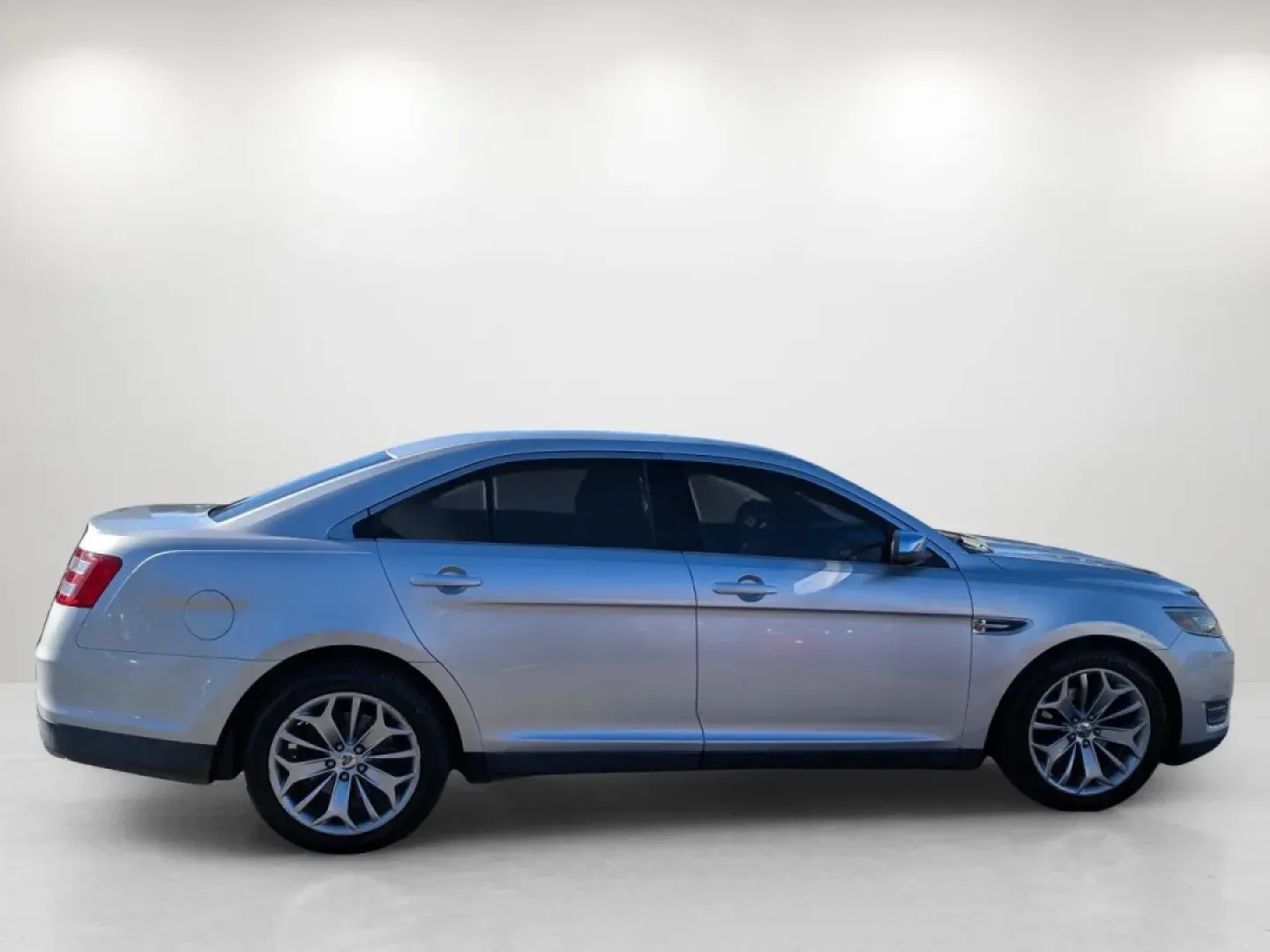 2013 Ford Taurus Limited (1FAHP2F80DG) with an Other engine, located at 3959 U.S. 80 W, Phenix City, AL, 36870, (334) 297-4885, 32.469296, -85.135185 - **Elevate Your Daily Drive with the 2013 Ford Taurus Limited at Gils Auto!**<br /> <br /> Are you searching for a reliable sedan that blends comfort and style for your daily commute or family outings? Look no further! At Gils Auto, located at 3959 U.S. 80 W, Phenix City, AL 36870, we proudly offer t - Photo#3