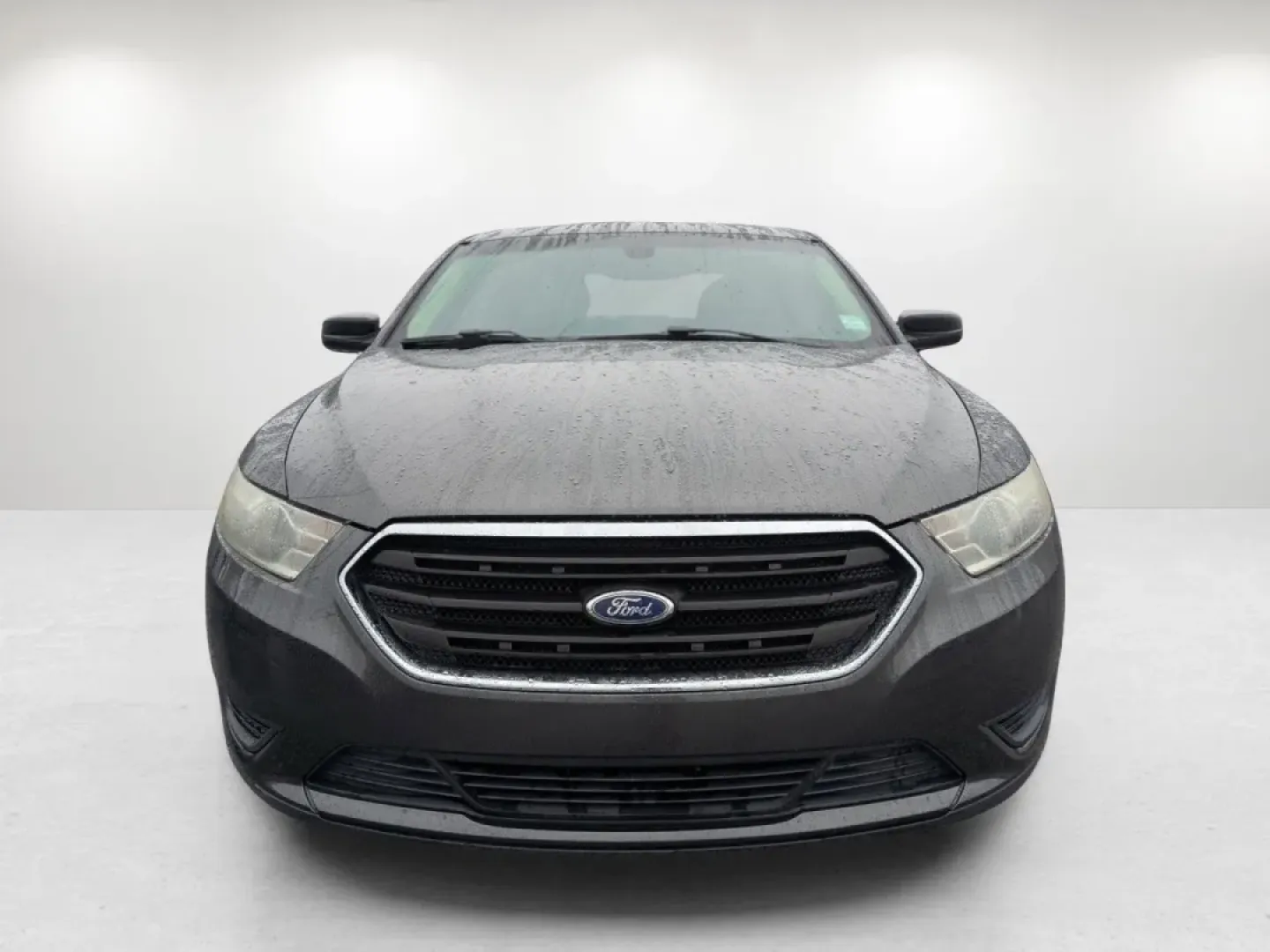 2015 Ford Taurus SE (1FAHP2D81FG) with an Other engine, located at 1430 Gateway Drive, Opelika, AL, 36801, (334) 239-0944, 32.637871, -85.409790 - Explore the open road with confidence in this 2015 Ford Taurus SE, an ideal vehicle for budget-conscious buyers in search of a reliable sedan. Whether you're navigating the hustle and bustle of Phenix City or embarking on weekend adventures, this Taurus offers the perfect blend of comfort, safety, a - Photo#1