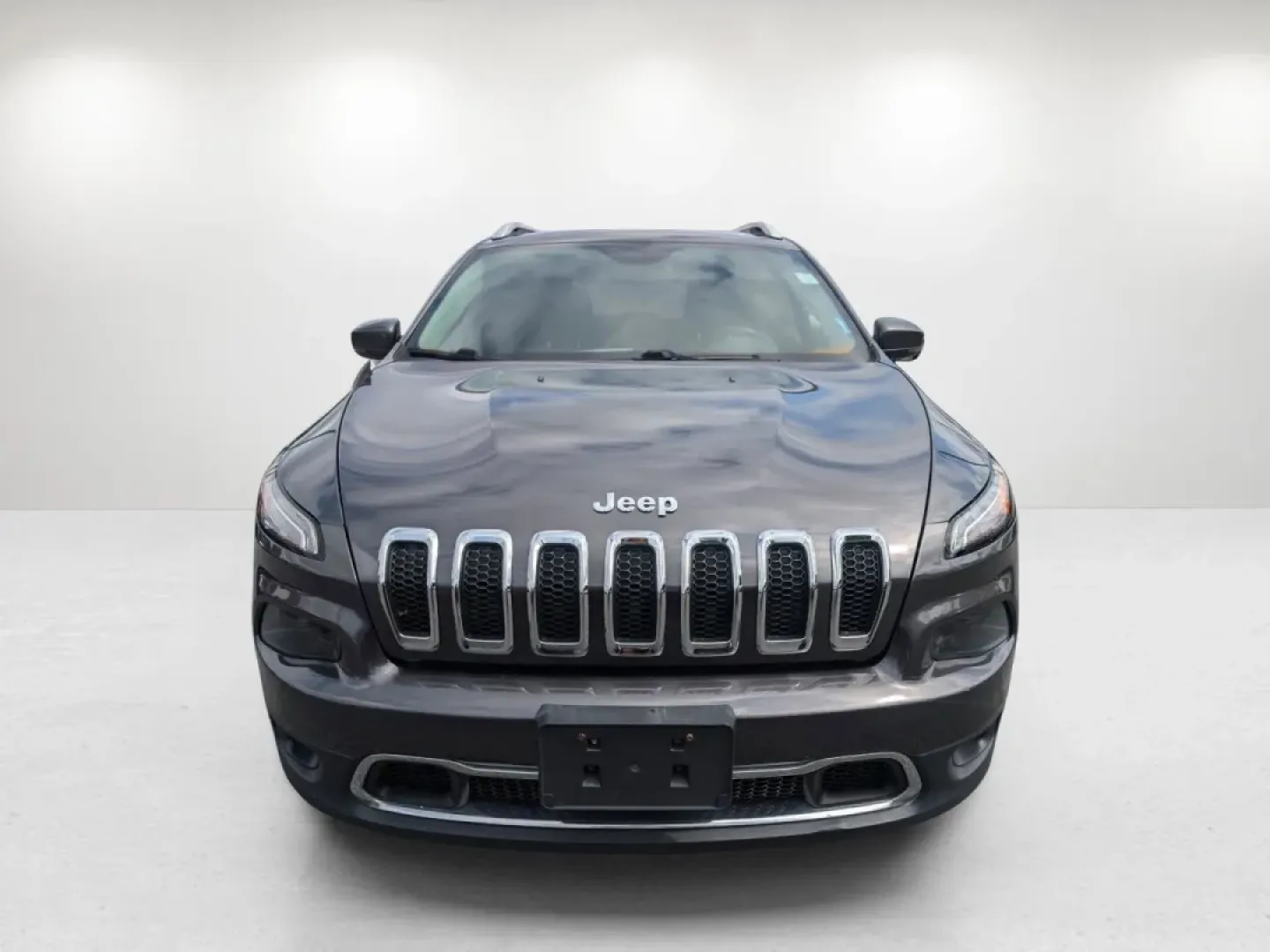 2015 /Lt Frost Beige/Black Jeep Cherokee Limited (1C4PJMDS6FW) with an Other engine, located at 5115 14th Ave., Columbus, GA, 31904, (706) 323-0345, 32.511494, -84.971046 - **Adventure Awaits with This 2015 Jeep Cherokee Limited at Gils Auto Phenix City, AL!**<br /> <br /> Whether you're a weekend warrior seeking thrills off the beaten path or a busy professional needing a reliable ride for daily commutes, this 2015 Jeep Cherokee Limited is perfectly suited for your l - Photo#1
