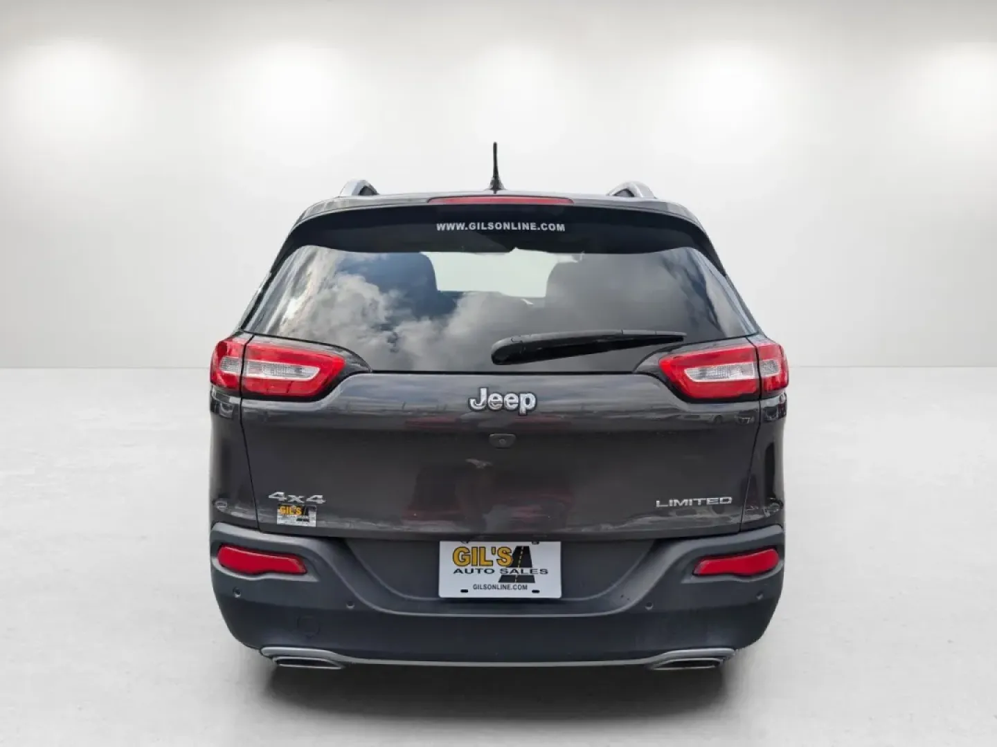 2015 /Lt Frost Beige/Black Jeep Cherokee Limited (1C4PJMDS6FW) with an Other engine, located at 5115 14th Ave., Columbus, GA, 31904, (706) 323-0345, 32.511494, -84.971046 - **Adventure Awaits with This 2015 Jeep Cherokee Limited at Gils Auto Phenix City, AL!**<br /> <br /> Whether you're a weekend warrior seeking thrills off the beaten path or a busy professional needing a reliable ride for daily commutes, this 2015 Jeep Cherokee Limited is perfectly suited for your l - Photo#5