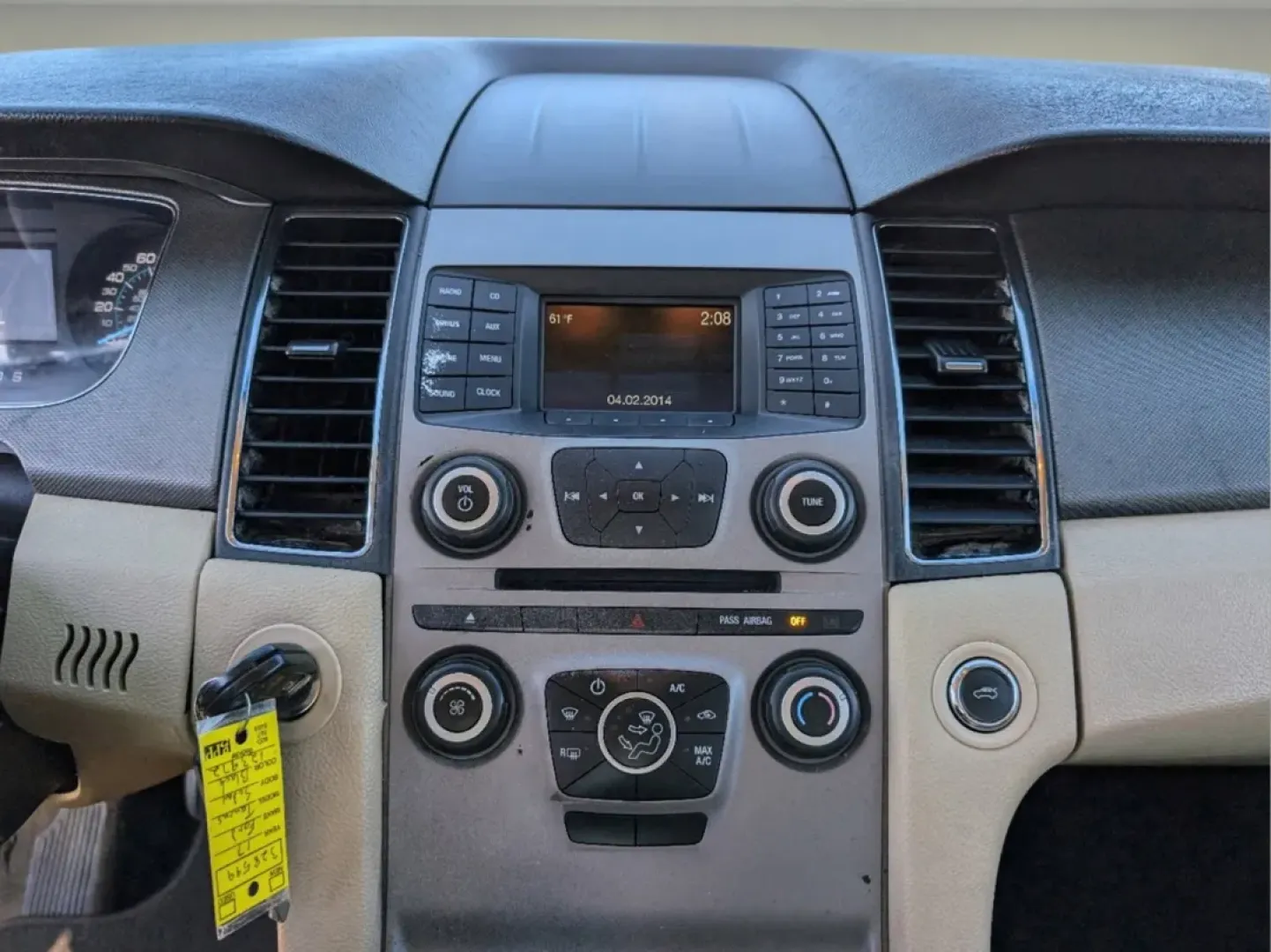 2017 Ford Taurus SE (1FAHP2D81HG) with an Other engine, located at 3959 U.S. 80 W, Phenix City, AL, 36870, (334) 297-4885, 32.469296, -85.135185 - **Elevate Your Driving Experience with a 2017 Ford Taurus SE from Gils Auto - Columbus #2!**<br /> <br /> If you're seeking a reliable sedan that perfectly fits your lifestyle, look no further than the 2017 Ford Taurus SE available at Gils Auto - Columbus #2. Whether you're navigating the bustling s - Photo#11