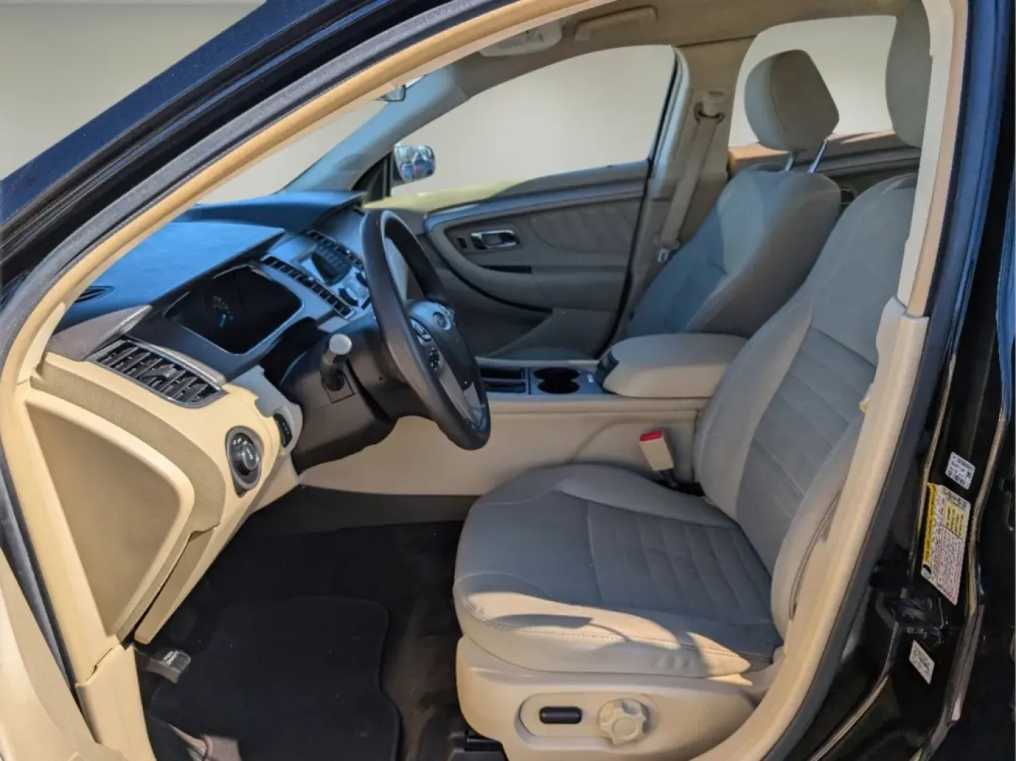 2017 Ford Taurus SE (1FAHP2D81HG) with an Other engine, located at 5115 14th Ave., Columbus, GA, 31904, (706) 323-0345, 32.511494, -84.971046 - **Elevate Your Driving Experience with a 2017 Ford Taurus SE from Gils Auto - Columbus #2!**<br /> <br /> If you're seeking a reliable sedan that perfectly fits your lifestyle, look no further than the 2017 Ford Taurus SE available at Gils Auto - Columbus #2. Whether you're navigating the bustling s - Photo#8