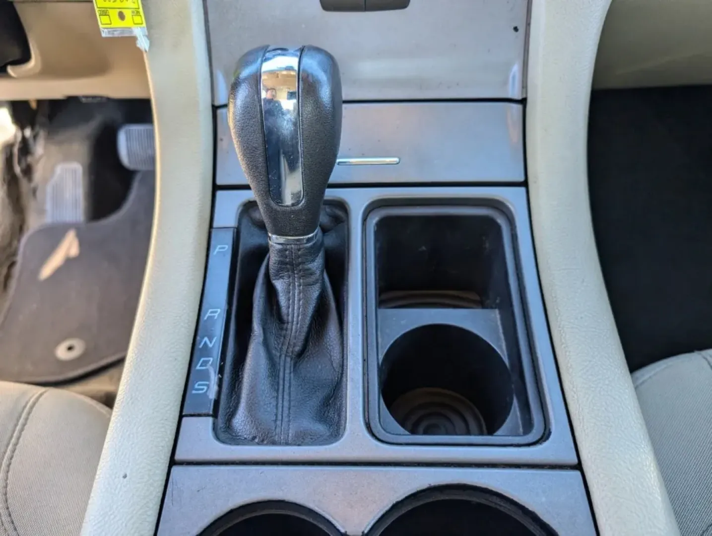 2017 Ford Taurus SE (1FAHP2D81HG) with an Other engine, located at 5115 14th Ave., Columbus, GA, 31904, (706) 323-0345, 32.511494, -84.971046 - **Elevate Your Driving Experience with a 2017 Ford Taurus SE from Gils Auto - Columbus #2!**<br /> <br /> If you're seeking a reliable sedan that perfectly fits your lifestyle, look no further than the 2017 Ford Taurus SE available at Gils Auto - Columbus #2. Whether you're navigating the bustling s - Photo#15