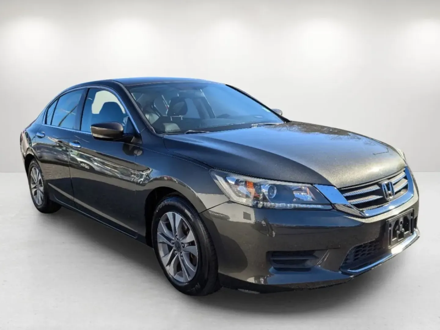 2014 Honda Accord Sedan LX (1HGCR2F30EA) with an Other engine, located at 3959 U.S. 80 W, Phenix City, AL, 36870, (334) 297-4885, 32.469296, -85.135185 - 2014 Honda Accord Sedan LX - Photo#2