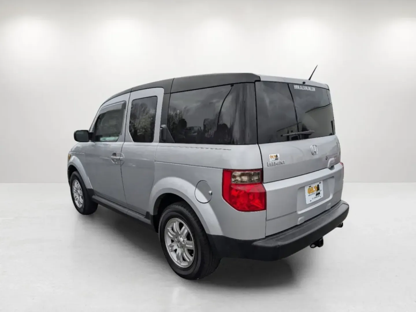 2008 Honda Element EX (5J6YH18788L) with an Other engine, located at 7000 Northlake Connector, Columbus, GA, 31904, (706) 987-8085, 32.524975, -84.978134 - **Adventure Awaits: Drive Home This 2008 Honda Element EX in Opelika, AL!**<br /> <br /> Are you ready to embrace life's adventures with a vehicle that perfectly combines style, versatility, and reliability? Meet the 2008 Honda Element EX, an SUV designed for those who crave the great outdoors or ne - Photo#6