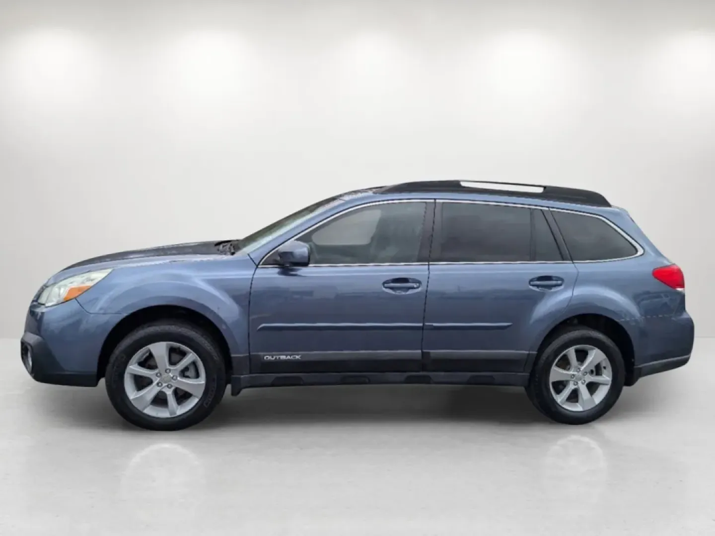 2014 /Warm Ivory Subaru Outback 2.5i Limited (4S4BRCLC0E3) with an Other engine, located at 521 Old Farm Lane Rd, Prattville, AL, 36066, (334) 325-1505, 32.482460, -86.416367 - Discover the perfect companion for your weekend adventures and family outings with this stunning 2014 Subaru Outback 2.5i Limited, now available at Gils Auto in Opelika, AL. Whether you're navigating the scenic routes of Lee County or heading out on a family road trip to nearby Chewacla State Park, - Photo#7