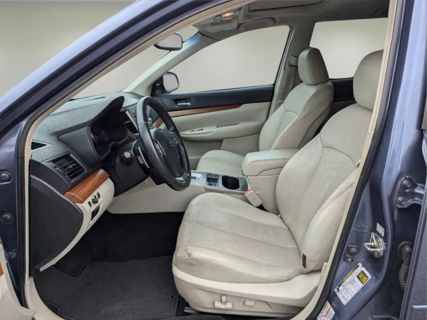 2014 /Warm Ivory Subaru Outback 2.5i Limited (4S4BRCLC0E3) with an Other engine, located at 521 Old Farm Lane Rd, Prattville, AL, 36066, (334) 325-1505, 32.482460, -86.416367 - Discover the perfect companion for your weekend adventures and family outings with this stunning 2014 Subaru Outback 2.5i Limited, now available at Gils Auto in Opelika, AL. Whether you're navigating the scenic routes of Lee County or heading out on a family road trip to nearby Chewacla State Park, - Photo#9