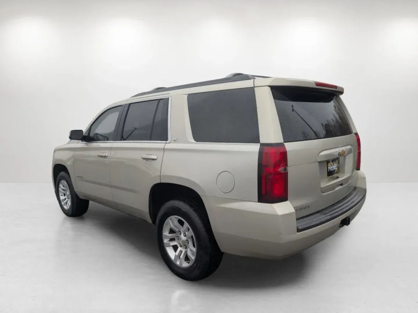 2016 /Cocoa/Dune Chevrolet Tahoe LT (1GNSCBKC4GR) with an Other engine, located at 1430 Gateway Drive, Opelika, AL, 36801, (334) 239-0944, 32.637871, -85.409790 - Unleash the adventure of a lifetime with the 2016 Chevrolet Tahoe LT, the perfect vehicle for families on the go, weekend adventurers, or anyone looking to elevate their daily commute. At Gils Auto, located conveniently at 3959 U.S. 80 W, Phenix City, AL, we specialize in delivering quality vehicles - Photo#5