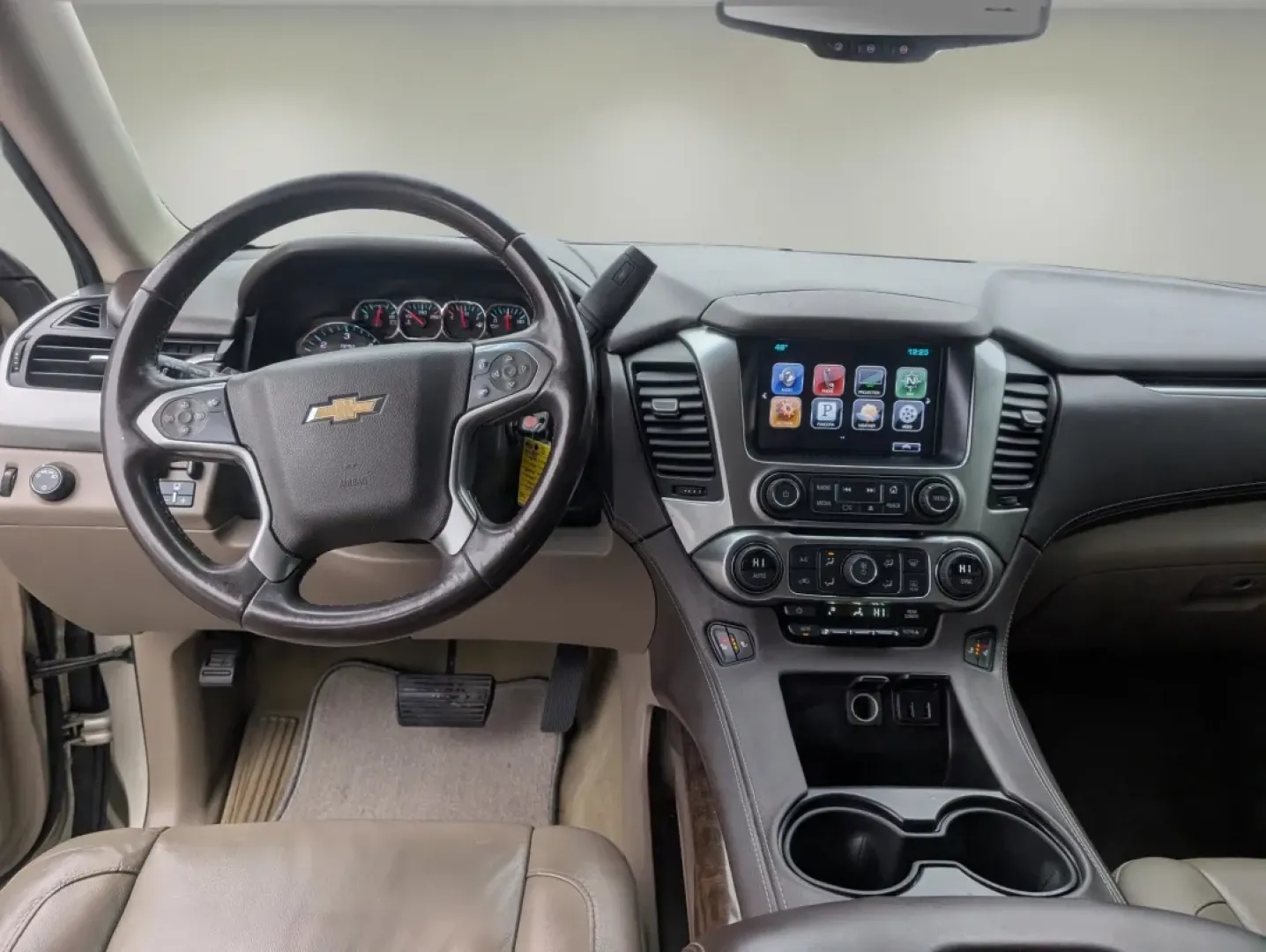 2016 /Cocoa/Dune Chevrolet Tahoe LT (1GNSCBKC4GR) with an Other engine, located at 1430 Gateway Drive, Opelika, AL, 36801, (334) 239-0944, 32.637871, -85.409790 - Unleash the adventure of a lifetime with the 2016 Chevrolet Tahoe LT, the perfect vehicle for families on the go, weekend adventurers, or anyone looking to elevate their daily commute. At Gils Auto, located conveniently at 3959 U.S. 80 W, Phenix City, AL, we specialize in delivering quality vehicles - Photo#11