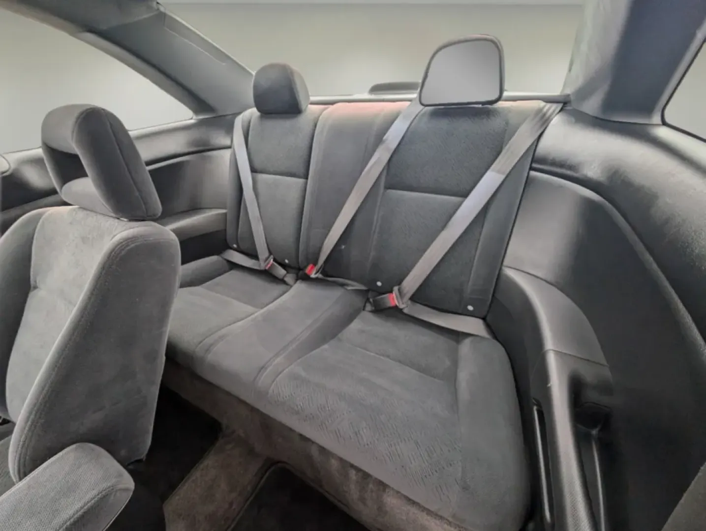 2005 Honda Civic Cpe LX (1HGEM22595L) with an Other engine, located at 3959 U.S. 80 W, Phenix City, AL, 36870, (334) 297-4885, 32.469296, -85.135185 - **Elevate Your Daily Commute with the 2005 Honda Civic Cpe LX!**<br /> <br /> Are you looking for a reliable vehicle that perfectly balances style, efficiency, and affordability? The 2005 Honda Civic Cpe LX is a fantastic choice for budget-conscious buyers and anyone in need of dependable transporta - Photo#10