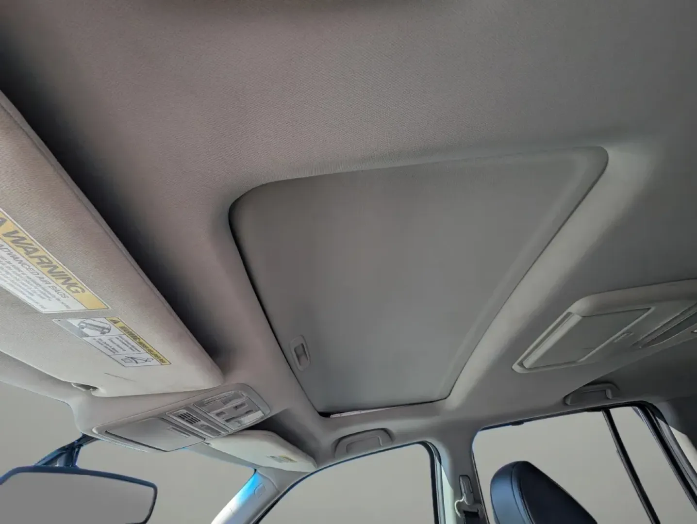 2013 Honda Pilot Touring (5FNYF3H95DB) with an Other engine, located at 804 22nd Ave, Phenix City, AL, 36870, (334) 297-1860, 32.484749, -85.024475 - **Discover the 2013 Honda Pilot Touring Your Ultimate Family Adventurer at Gils Auto in Phenix City!**<br /> <br /> Are you ready to elevate your family adventures or elevate your daily commute? The 2013 Honda Pilot Touring is the perfect SUV for those who value space, comfort, and reliability. Wit - Photo#17