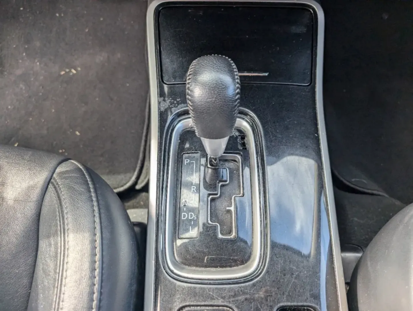 2020 Mitsubishi Outlander SEL (JA4AZ3A35LZ) with an Other engine, located at 1430 Gateway Drive, Opelika, AL, 36801, (334) 239-0944, 32.637871, -85.409790 - **Adventure Awaits with This 2020 Mitsubishi Outlander SEL Perfect for Family Road Trips or Daily Commuting!**<br /> <br /> Are you ready to elevate your driving experience? The 2020 Mitsubishi Outlander SEL is the ideal SUV for families and adventurers alike, blending comfort, versatility, and cut - Photo#13