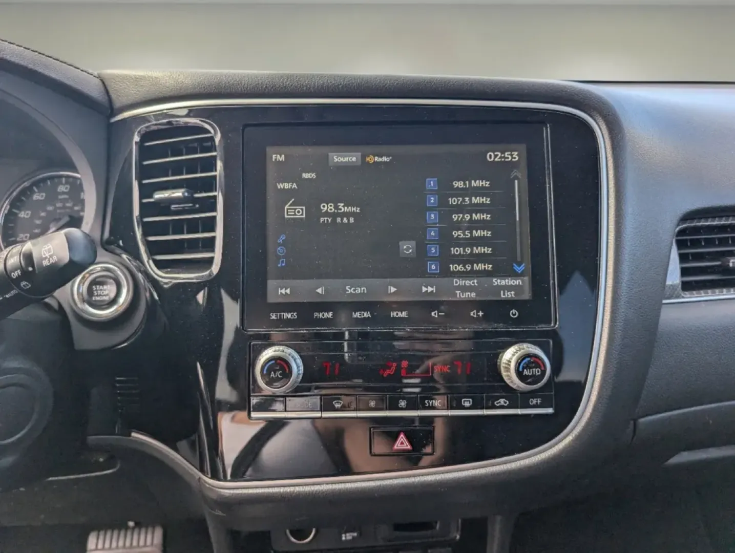 2020 Mitsubishi Outlander SEL (JA4AZ3A35LZ) with an Other engine, located at 1430 Gateway Drive, Opelika, AL, 36801, (334) 239-0944, 32.637871, -85.409790 - **Adventure Awaits with This 2020 Mitsubishi Outlander SEL Perfect for Family Road Trips or Daily Commuting!**<br /> <br /> Are you ready to elevate your driving experience? The 2020 Mitsubishi Outlander SEL is the ideal SUV for families and adventurers alike, blending comfort, versatility, and cut - Photo#14