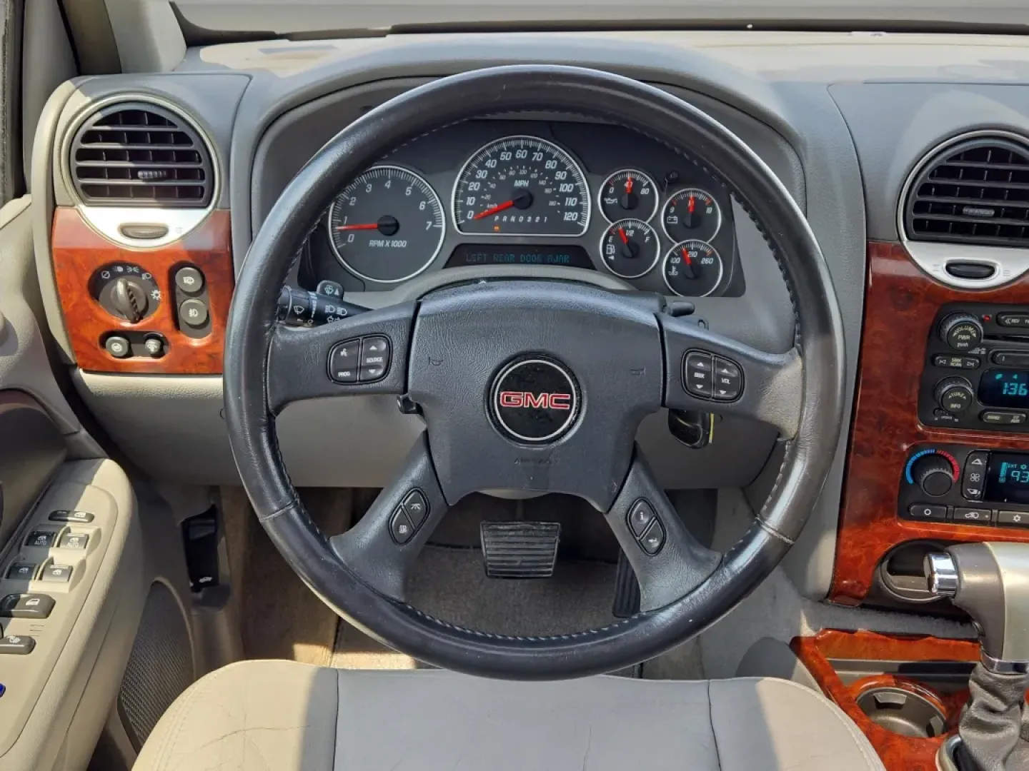 2006 /Light Gray GMC Envoy SLT (1GKDS13S662) with an Other engine, located at 804 22nd Ave, Phenix City, AL, 36870, (334) 297-1860, 32.484749, -85.024475 - **Explore New Adventures with the 2006 GMC Envoy SLT at Gils Auto in Prattville, AL!**<br /> <br /> Are you ready to elevate your driving experience? Whether you're planning a weekend getaway, commuting to work, or simply need a reliable vehicle for the family, the 2006 GMC Envoy SLT is your perfect - Photo#16